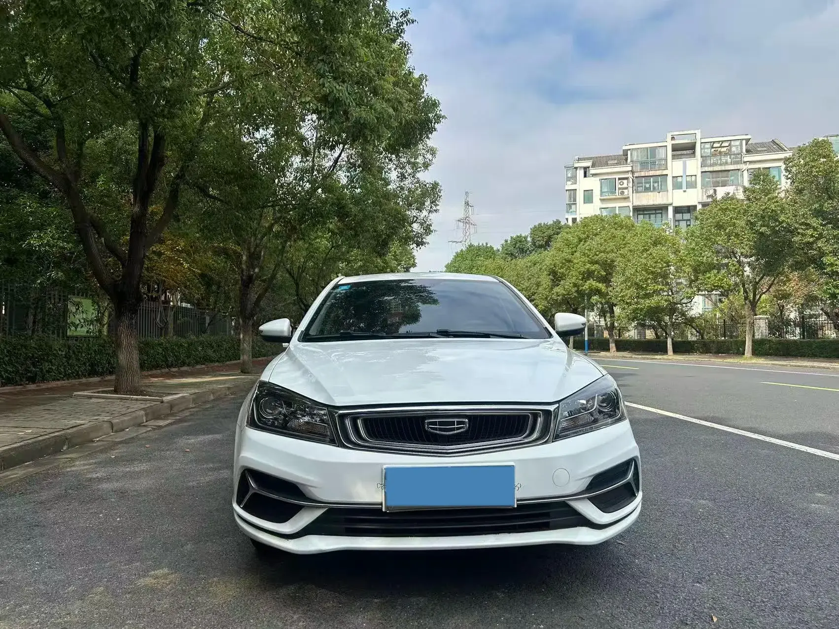 2020 GEELY EMGRAND thumbnail 2