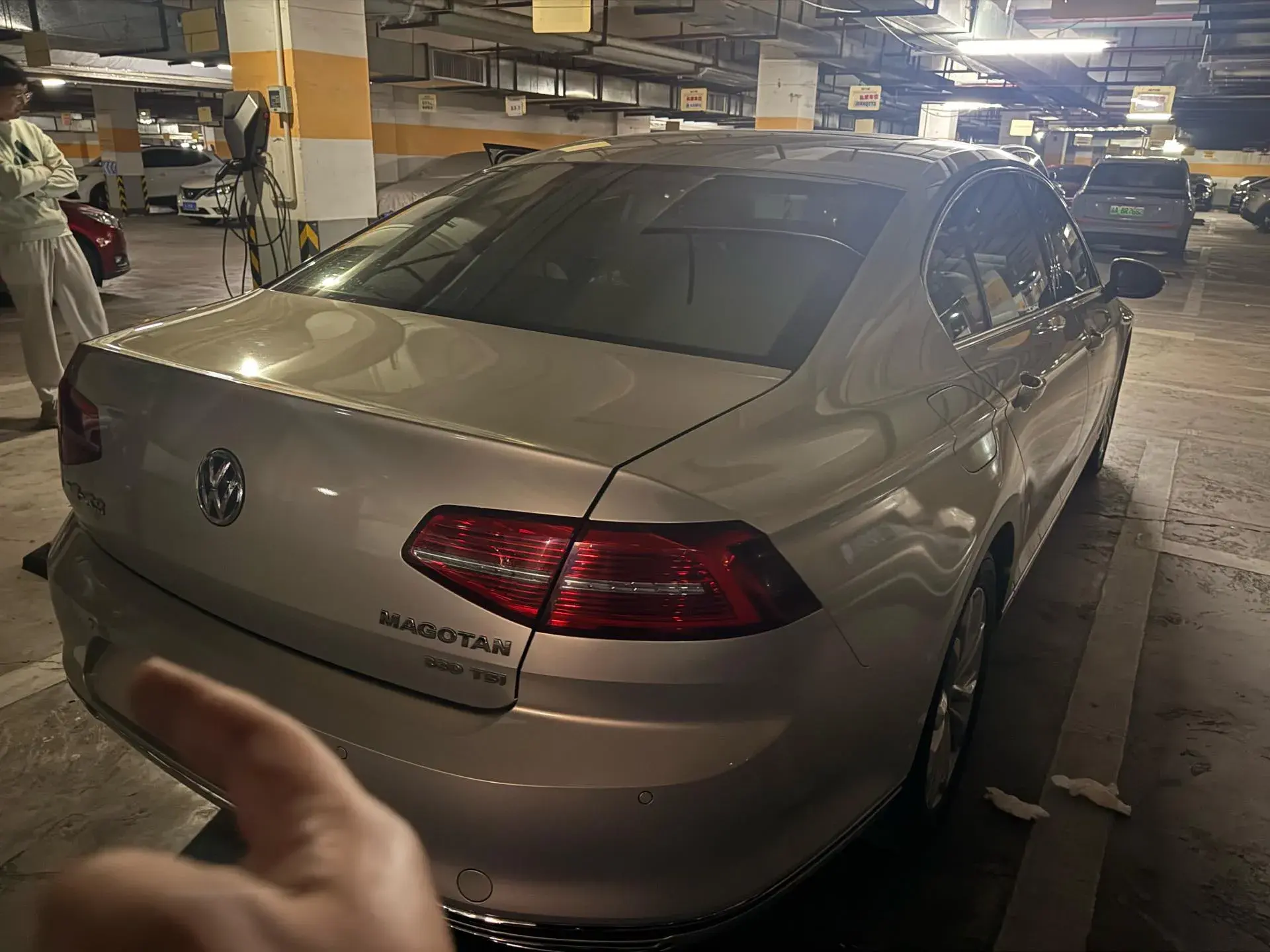 2018 VOLKSWAGEN MAGOTAN thumbnail 4