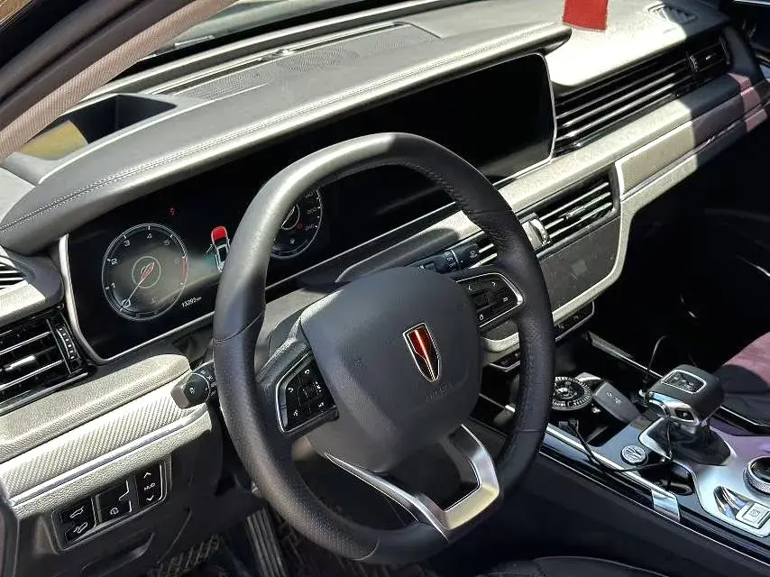 2022 HONGQI HS5 thumbnail 3