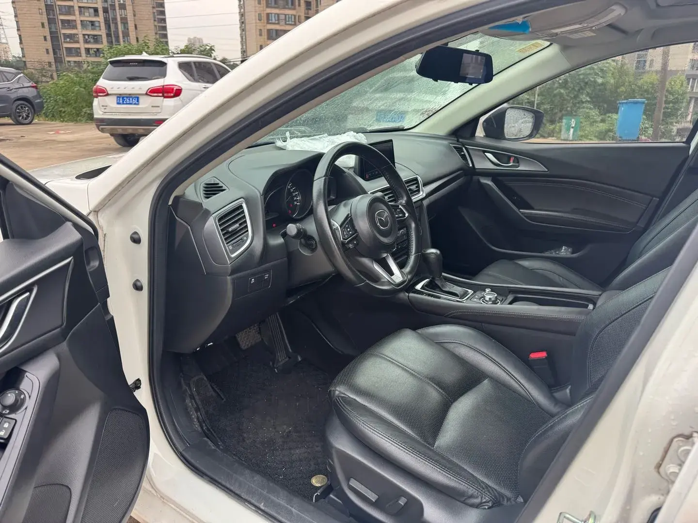 2017 MAZDA 3 thumbnail 2