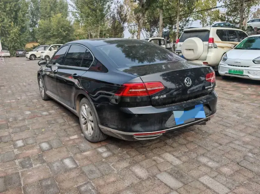 2018 VOLKSWAGEN MAGOTAN thumbnail 4