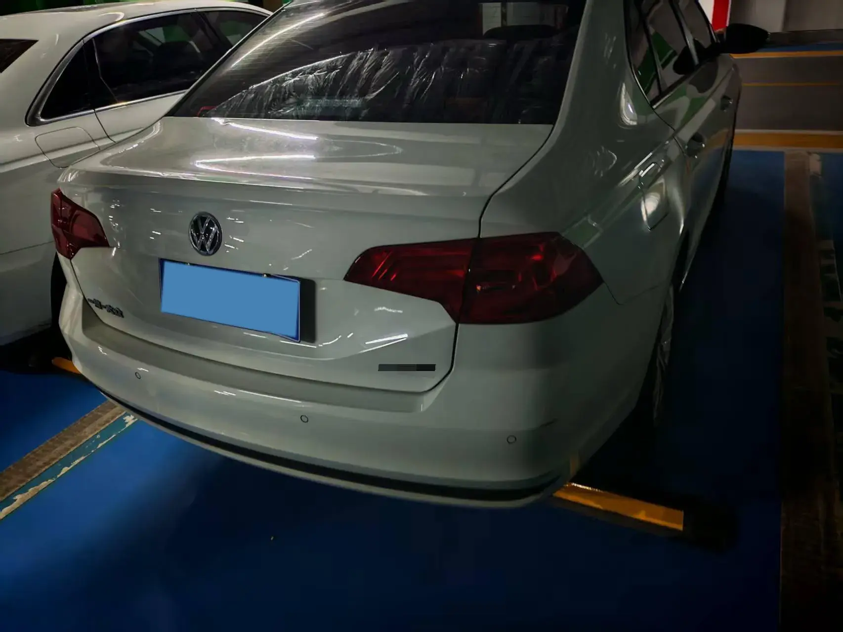 2021 VOLKSWAGEN BORA thumbnail 2