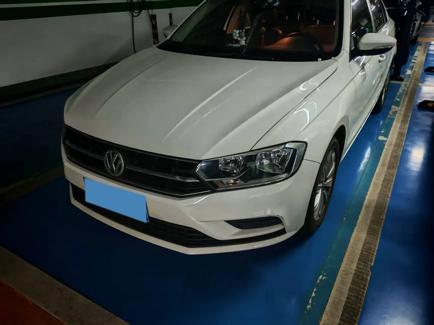 2021 VOLKSWAGEN BORA view 1