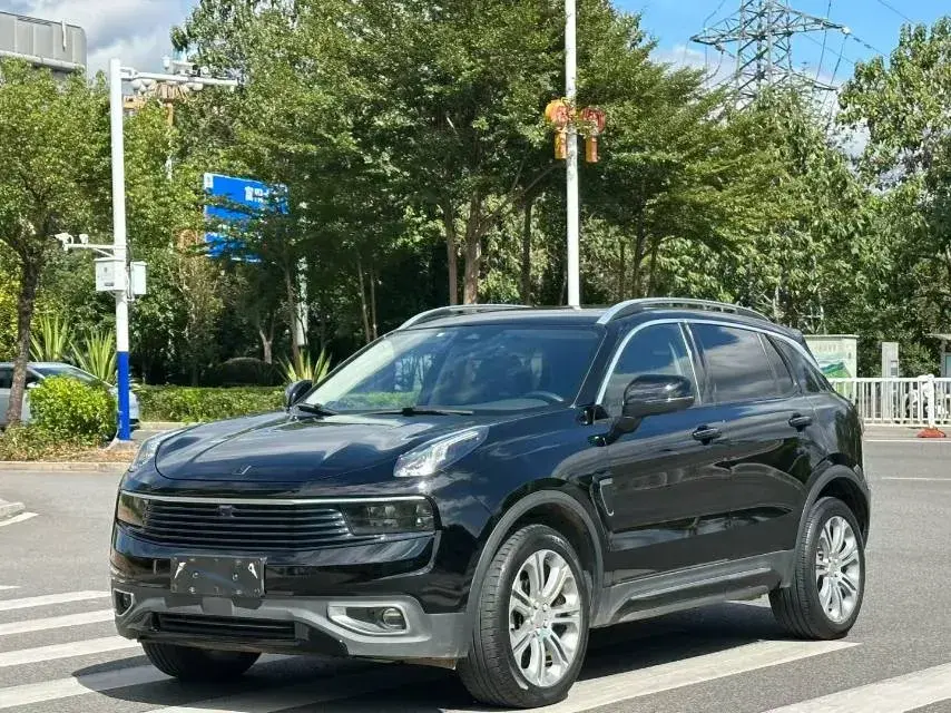 2019 LYNK&CO 01 2.0T 190HP L4 6AT