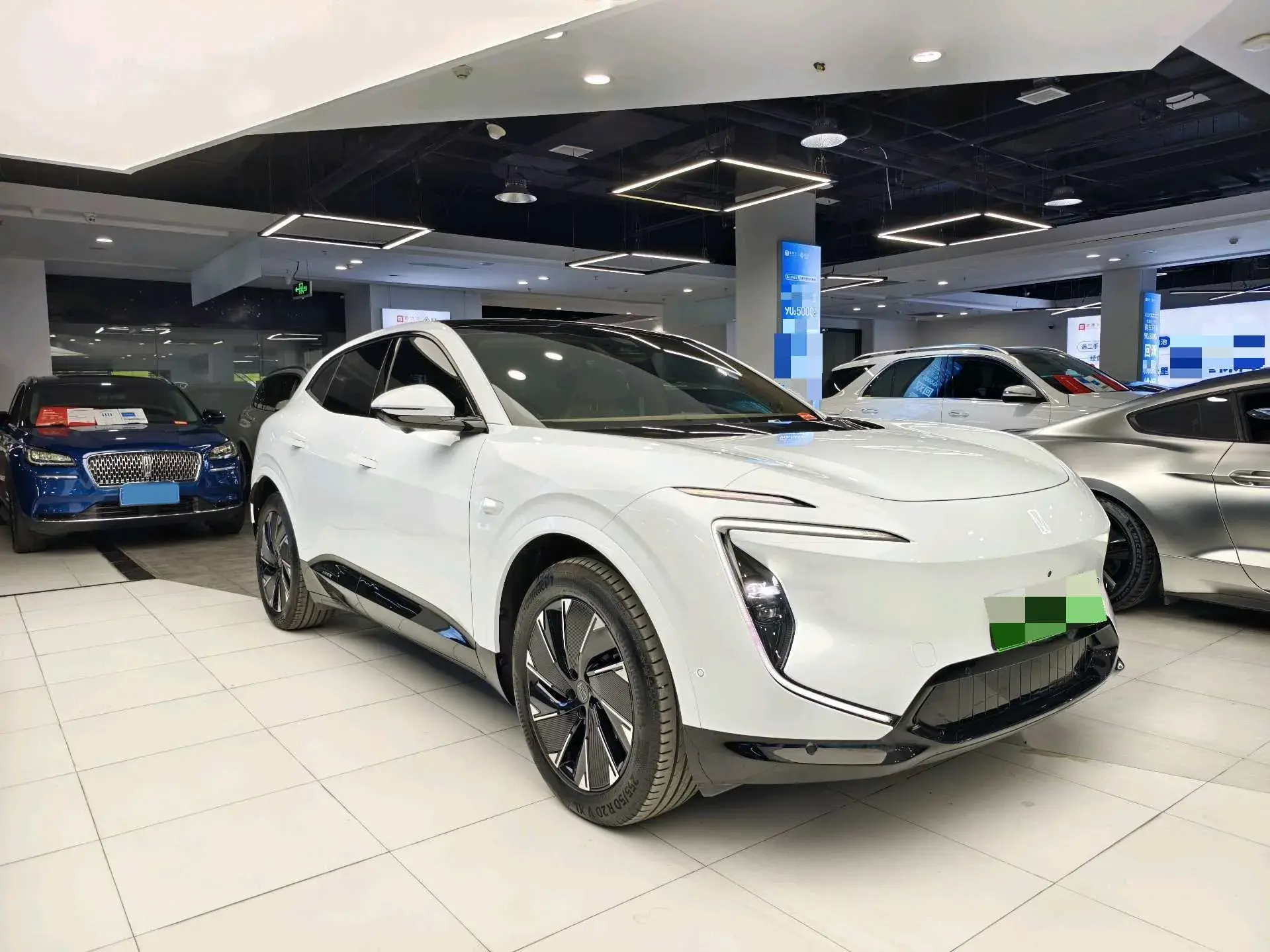 2024 AVATR 07 thumbnail 3