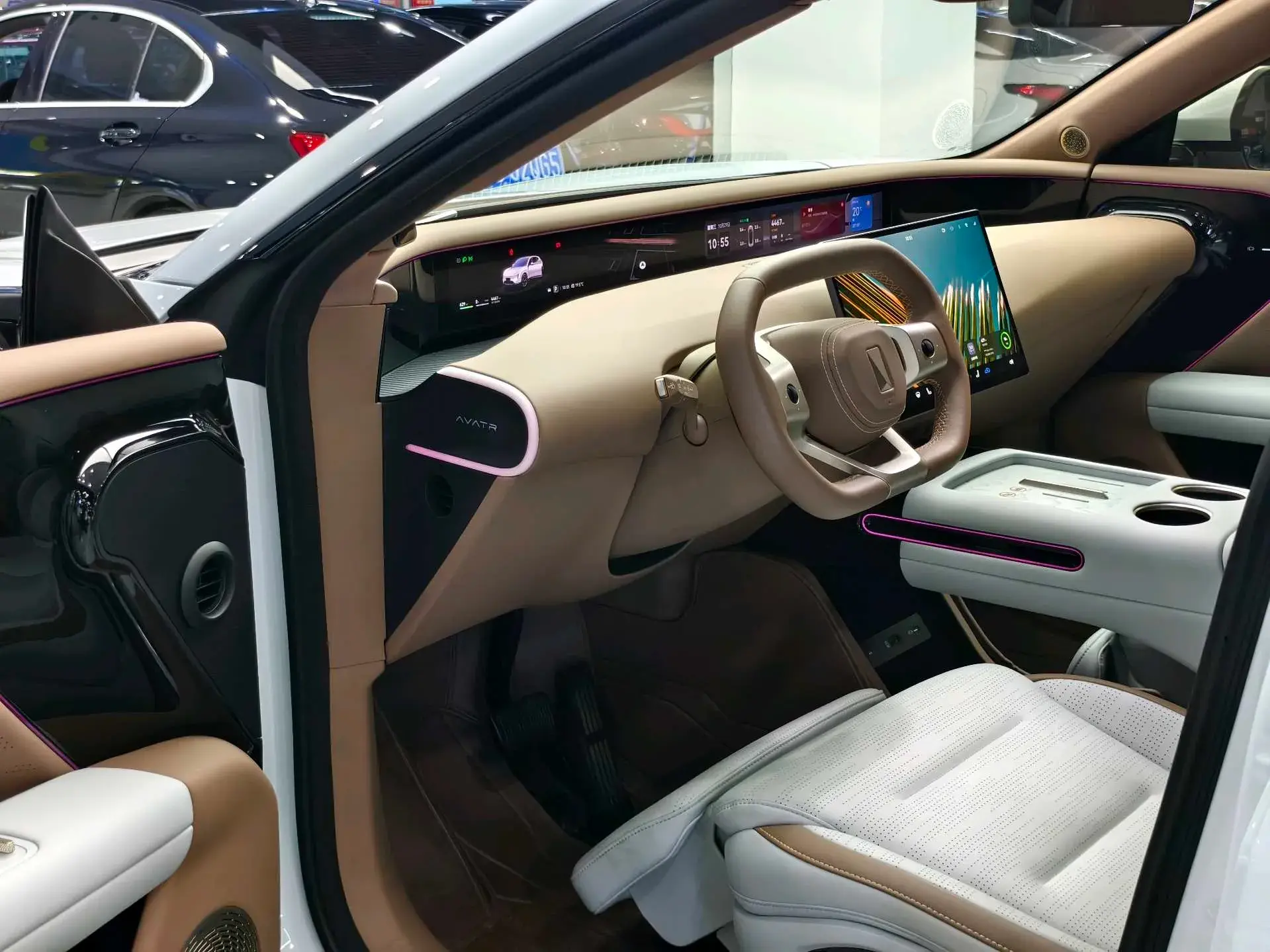 2024 AVATR 07 thumbnail 4