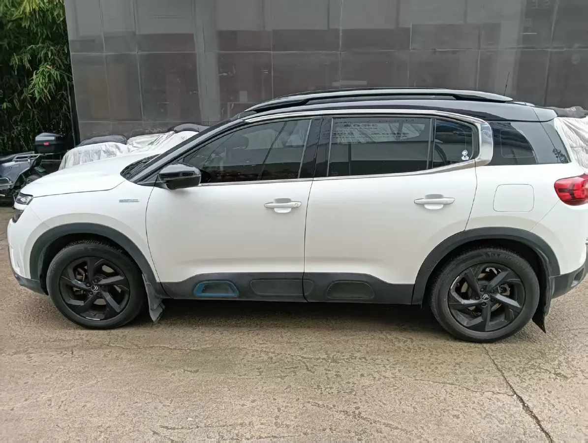 2020 Citroen C5 AircrossS 1.6T 200HP L4 8AT PHEV 12.96KWH,autocango,china used car exporter,china ev exporter,chinese used car exporter,chinese used ev exporter