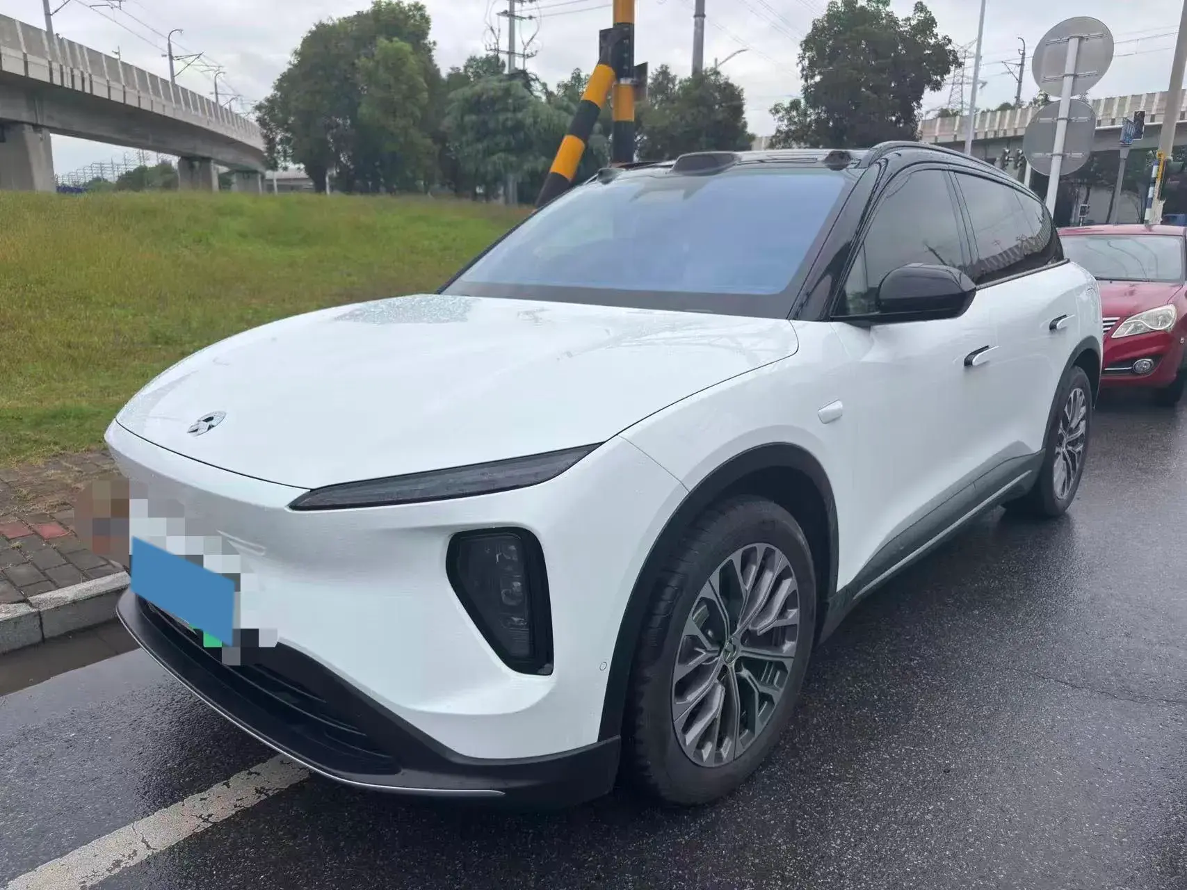 2024 NIO ES6 view 1