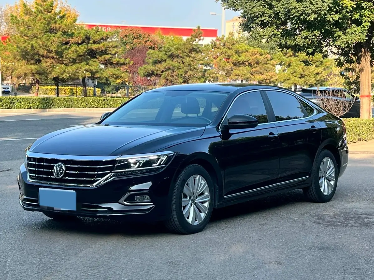 2019 Volkswagen Passat 2.0T 186HP L4 7DCT