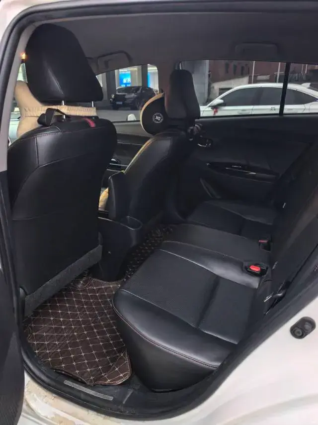 2022 TOYOTA YARIS thumbnail 4