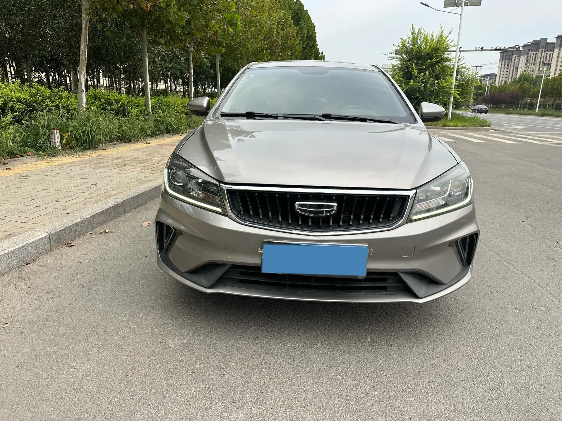 2021 GEELY EMGRAND thumbnail 2