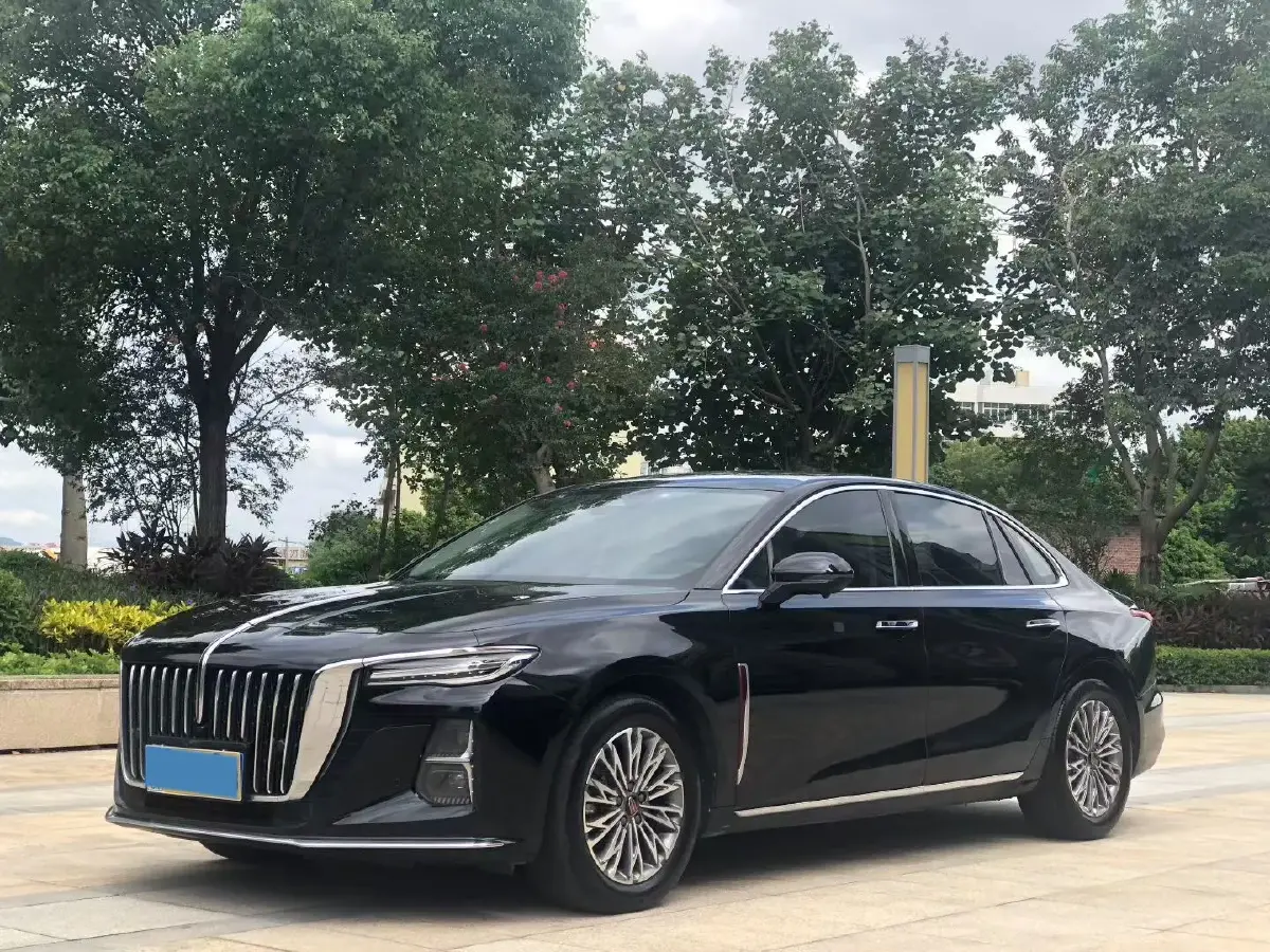 2023 HongQi H5 2.0T 224HP L4 8AT