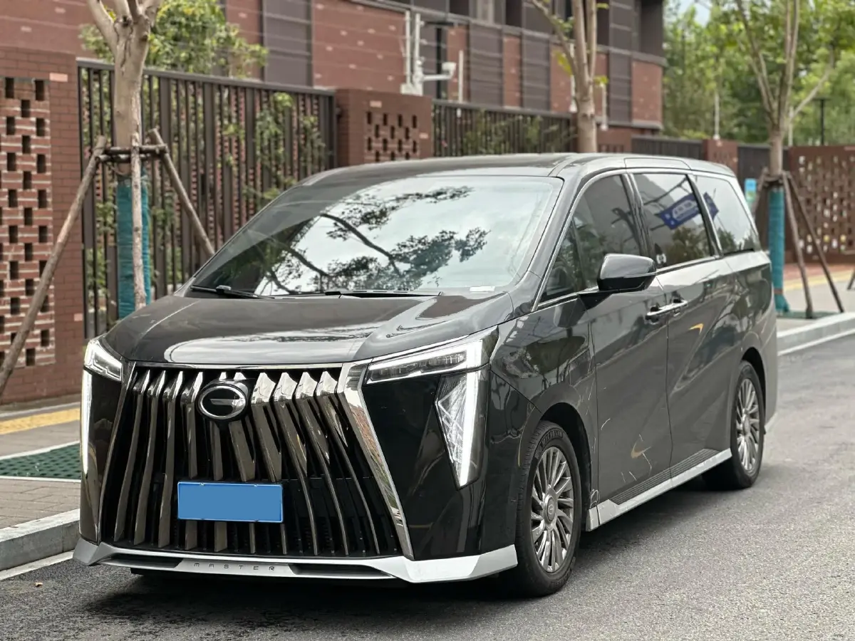 2023 GAC Trumpchi M8 2.0T 252HP L4 8AT