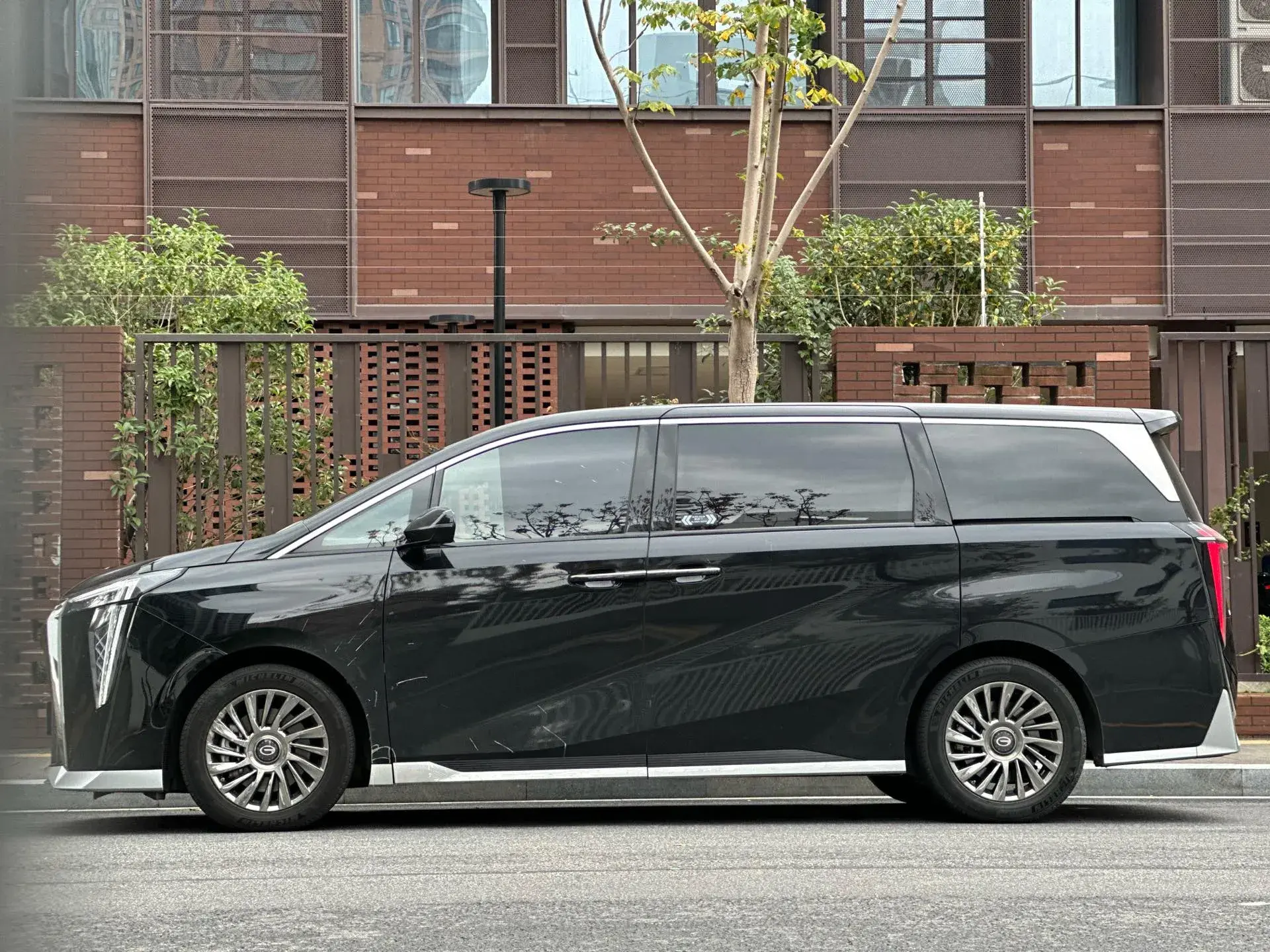 2023 GAC TRUMPCHI thumbnail 4