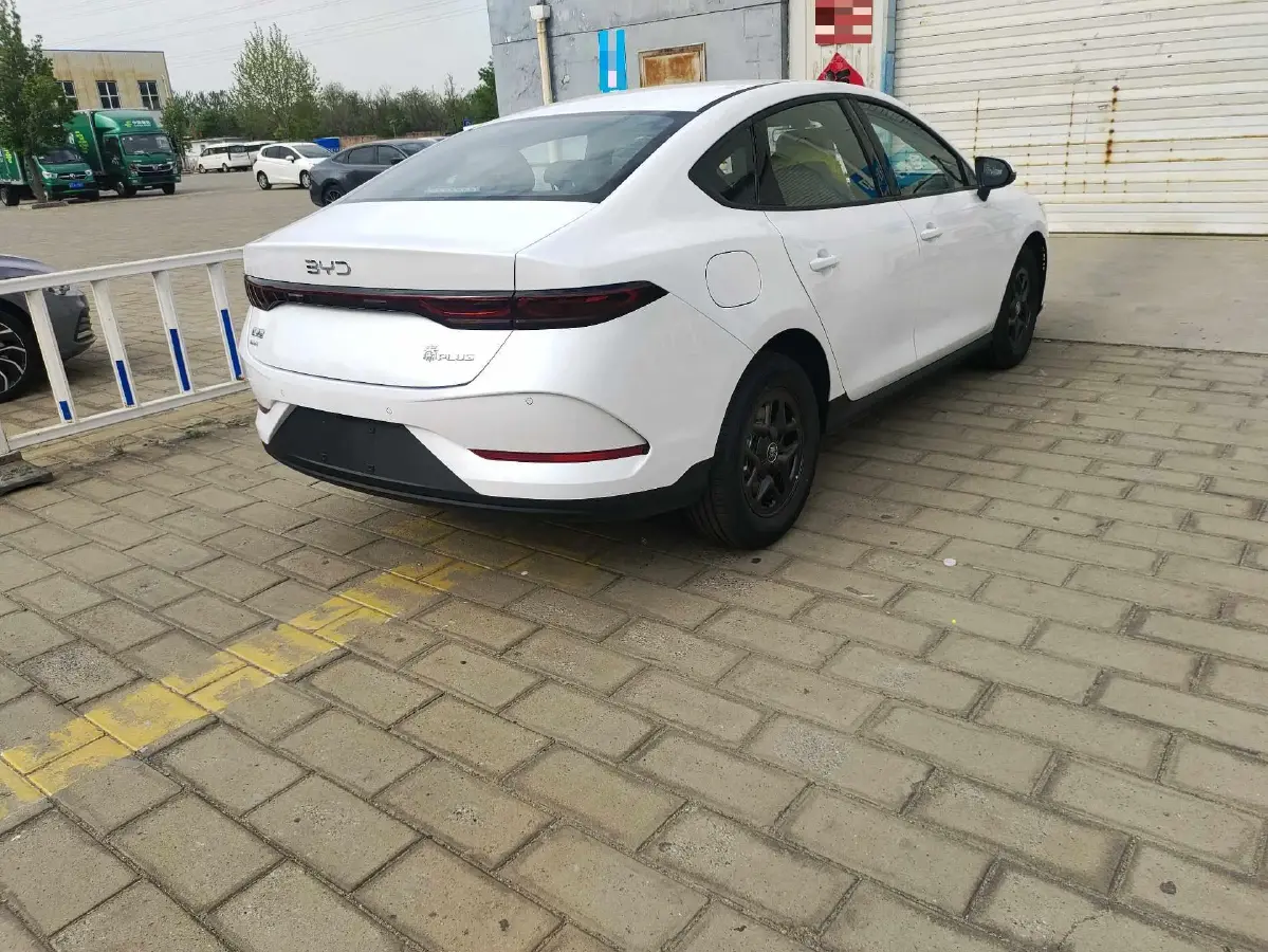 2025 BYD Qin Plus 1.5L 101HP L4 E-CVT PHEV 7.68KWH