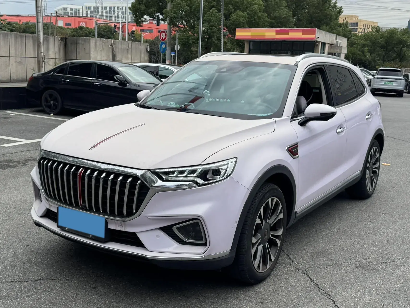 2019 HONGQI HS5 view 1