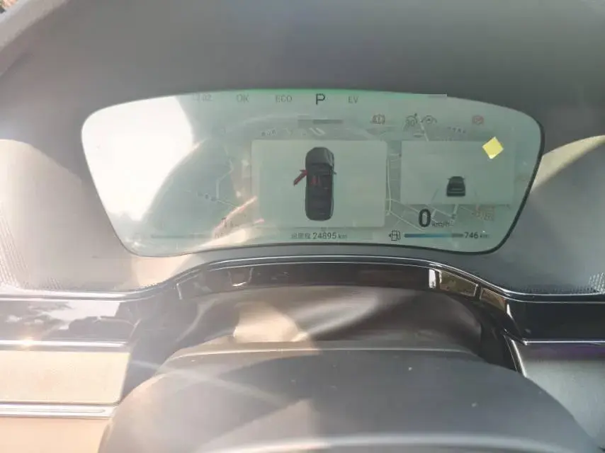 2024 BYD TANG thumbnail 4