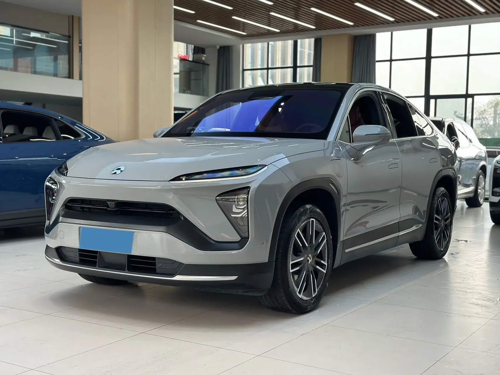 2020 NIO EC6 view 1