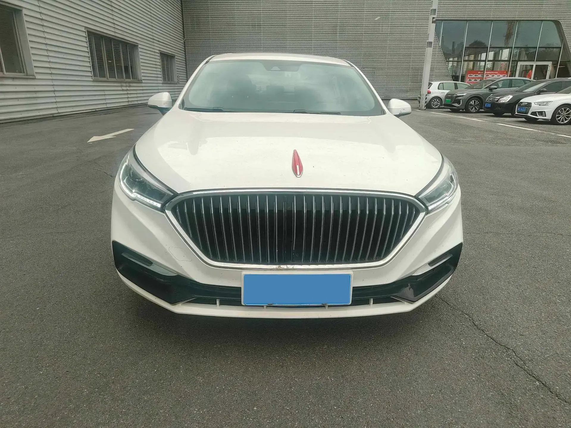2019 HONGQI H5 thumbnail 2