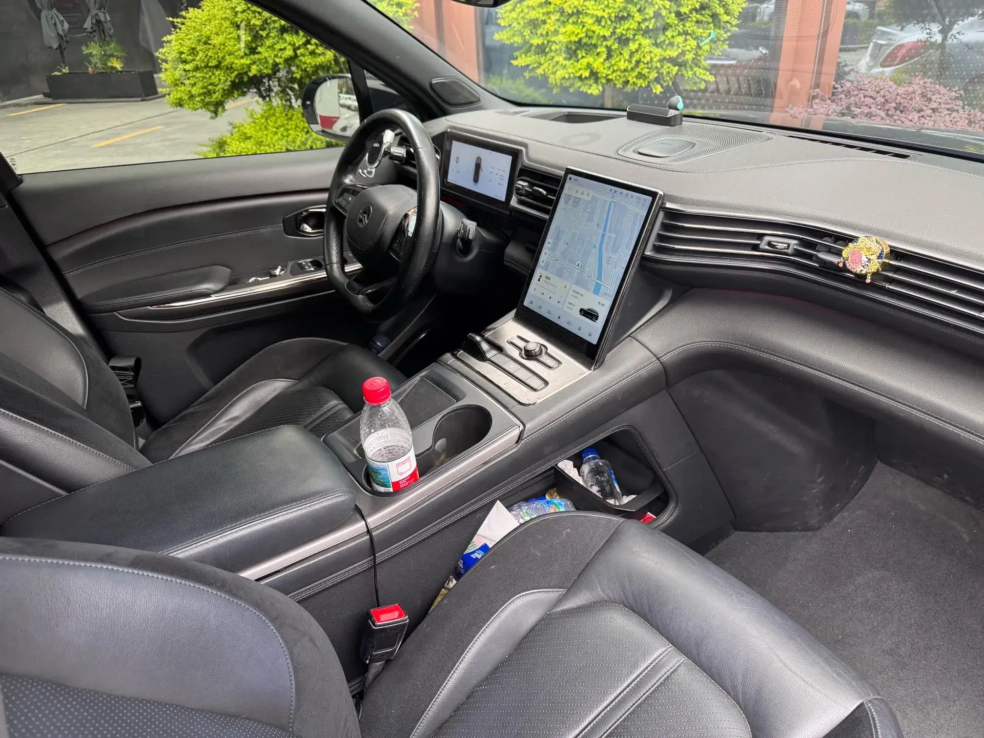 2019 NIO ES6 thumbnail 3