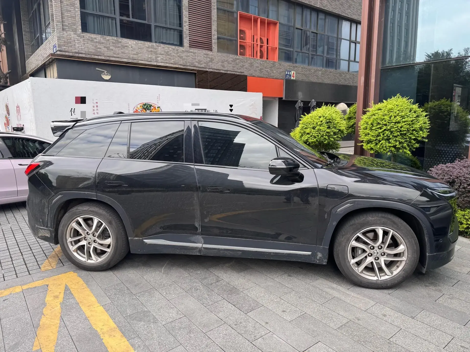 2019 NIO ES6 thumbnail 2