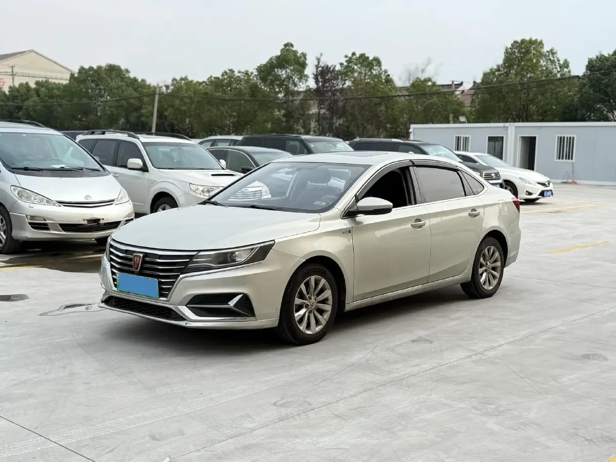2017 Roewe i6 1.0T 125HP L3 2AT PHEV