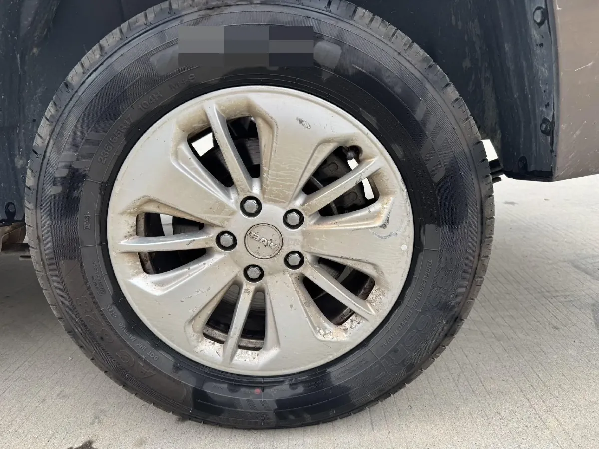 2023 BAW Calorie 2.0L 144HP L4 8AT,autocango,china used car exporter,china ev exporter,chinese used car exporter,chinese used ev exporter