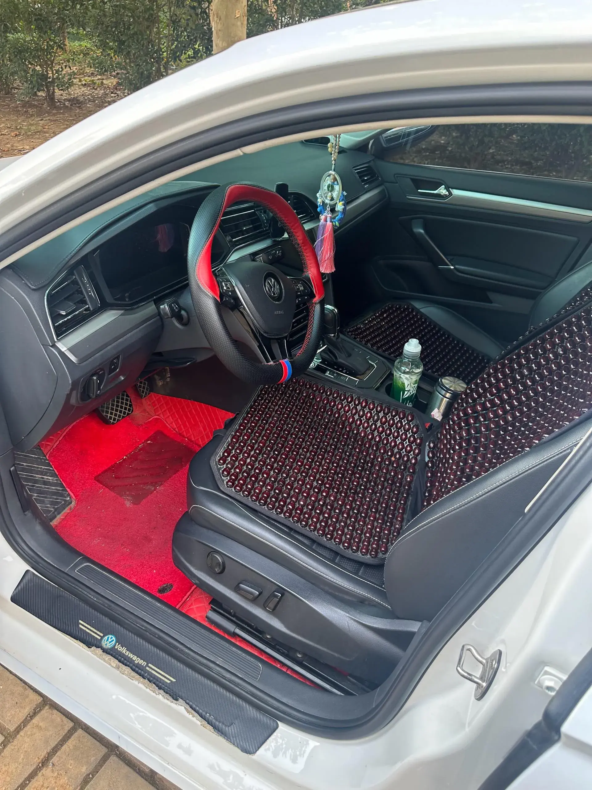 2021 VOLKSWAGEN LAMANDO thumbnail 3