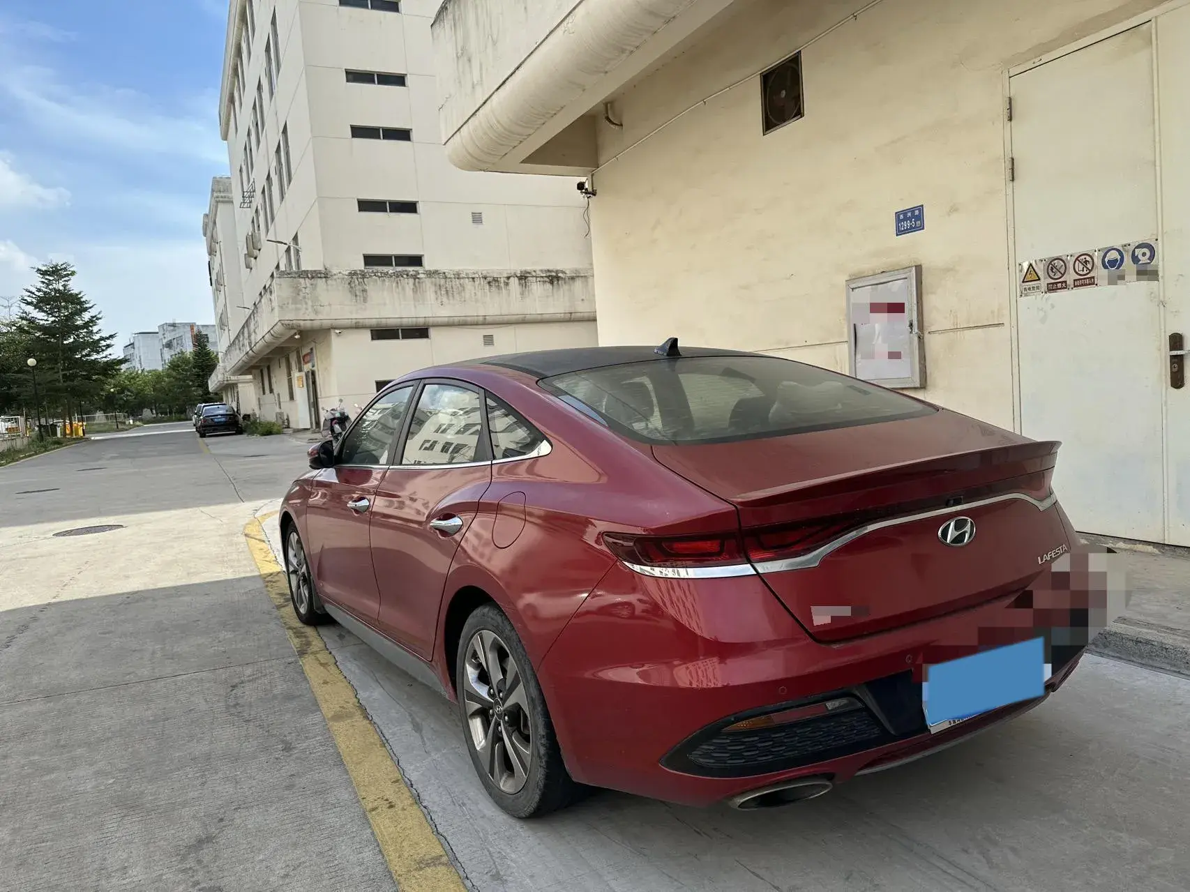 2019 HYUNDAI LA thumbnail 2