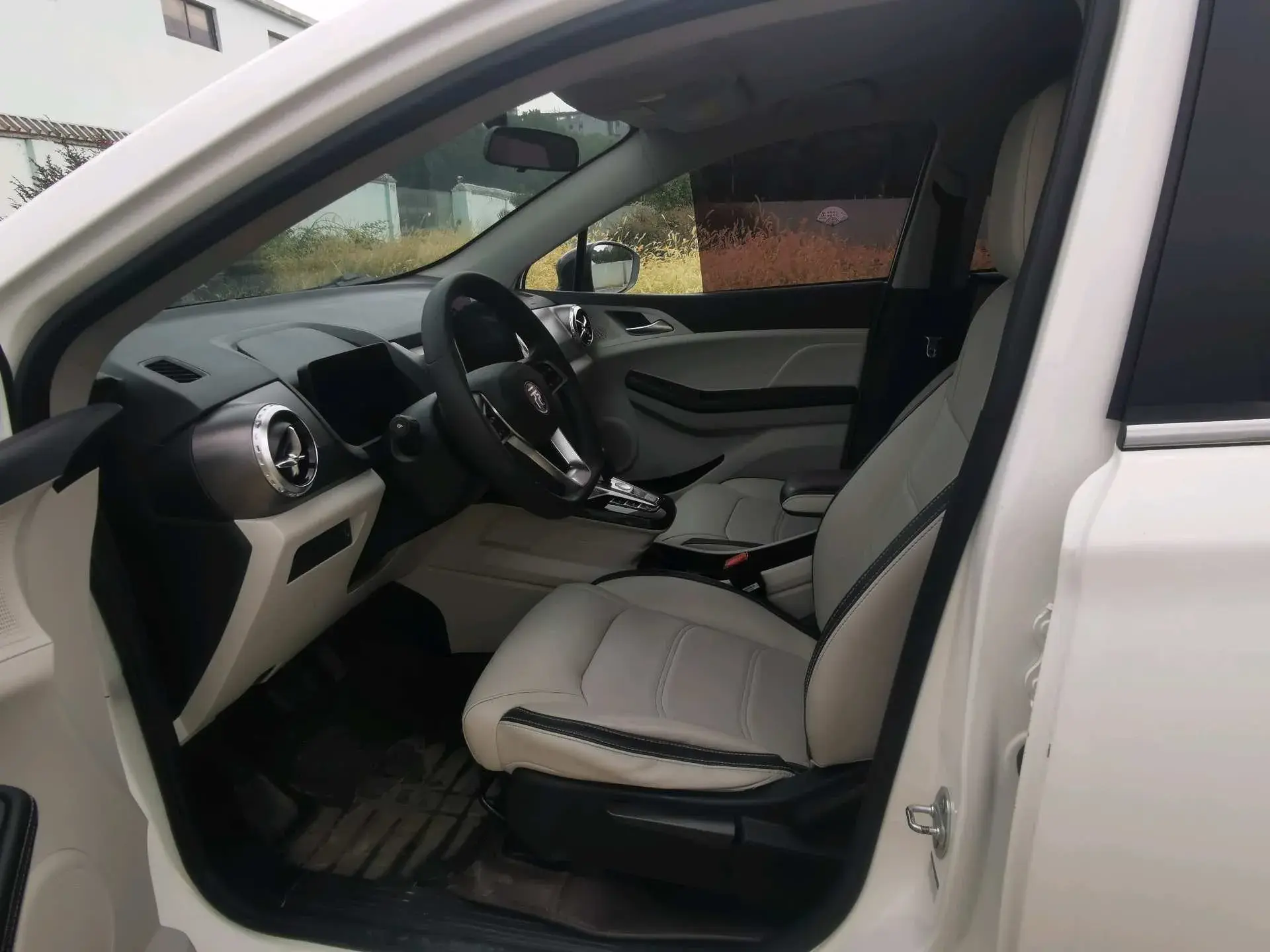 2021 BYD YUAN thumbnail 3