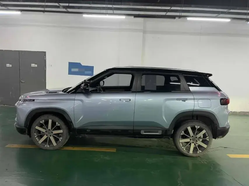 2023 GEELY ICON thumbnail 3