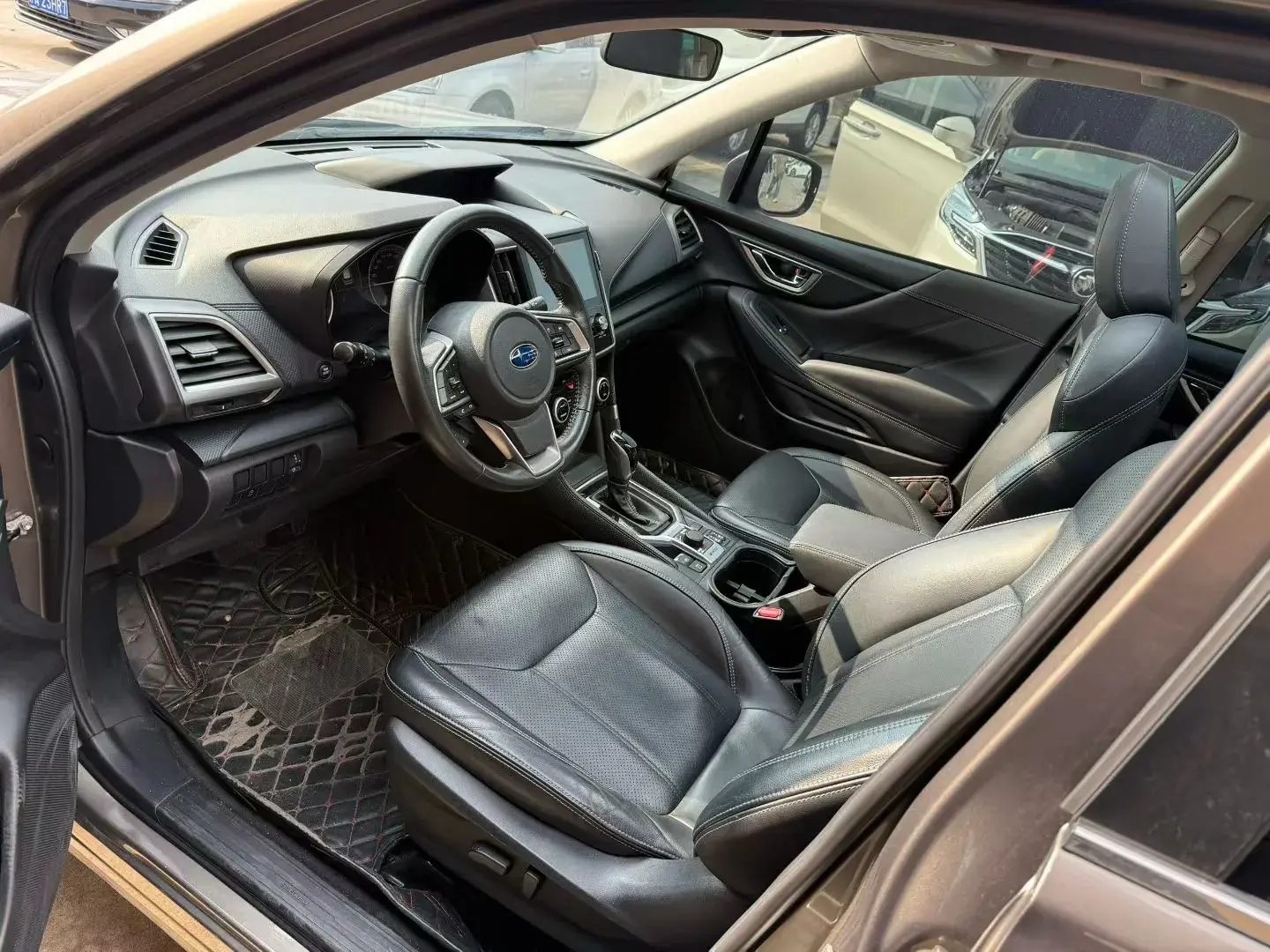 2021 SUBARU FORESTER thumbnail 2