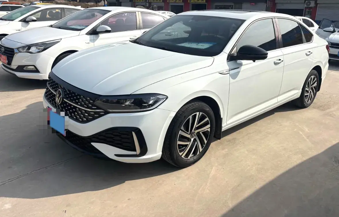 2023 VOLKSWAGEN LAVIDA view 1