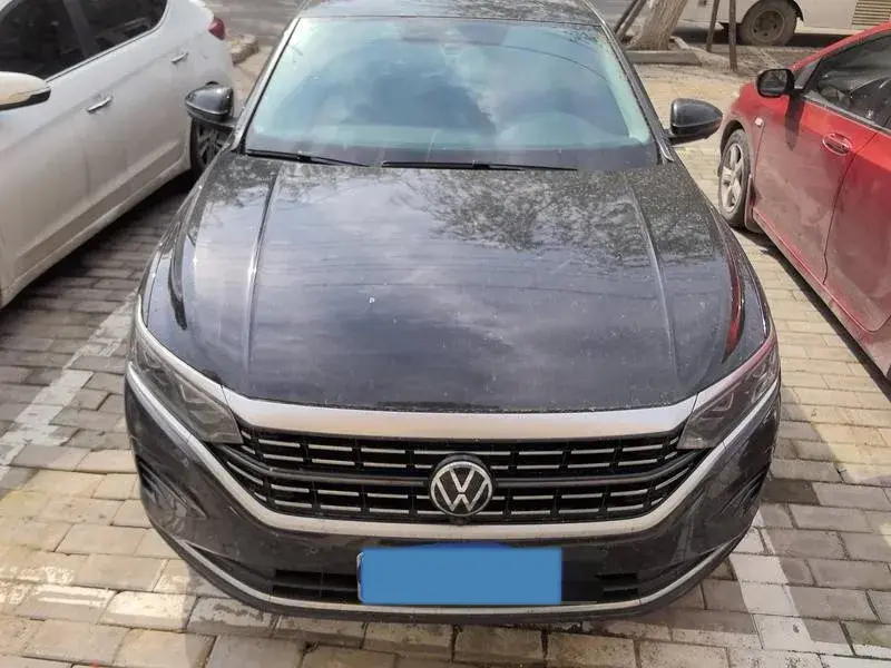 2023 VOLKSWAGEN PASSAT thumbnail 2