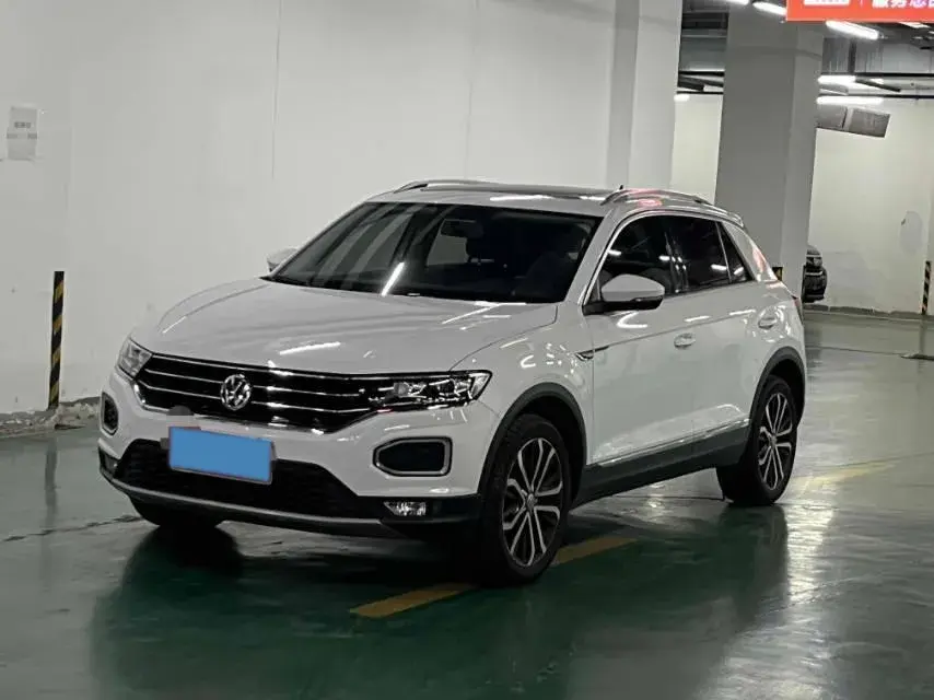 2018 VOLKSWAGEN T-ROC view 1