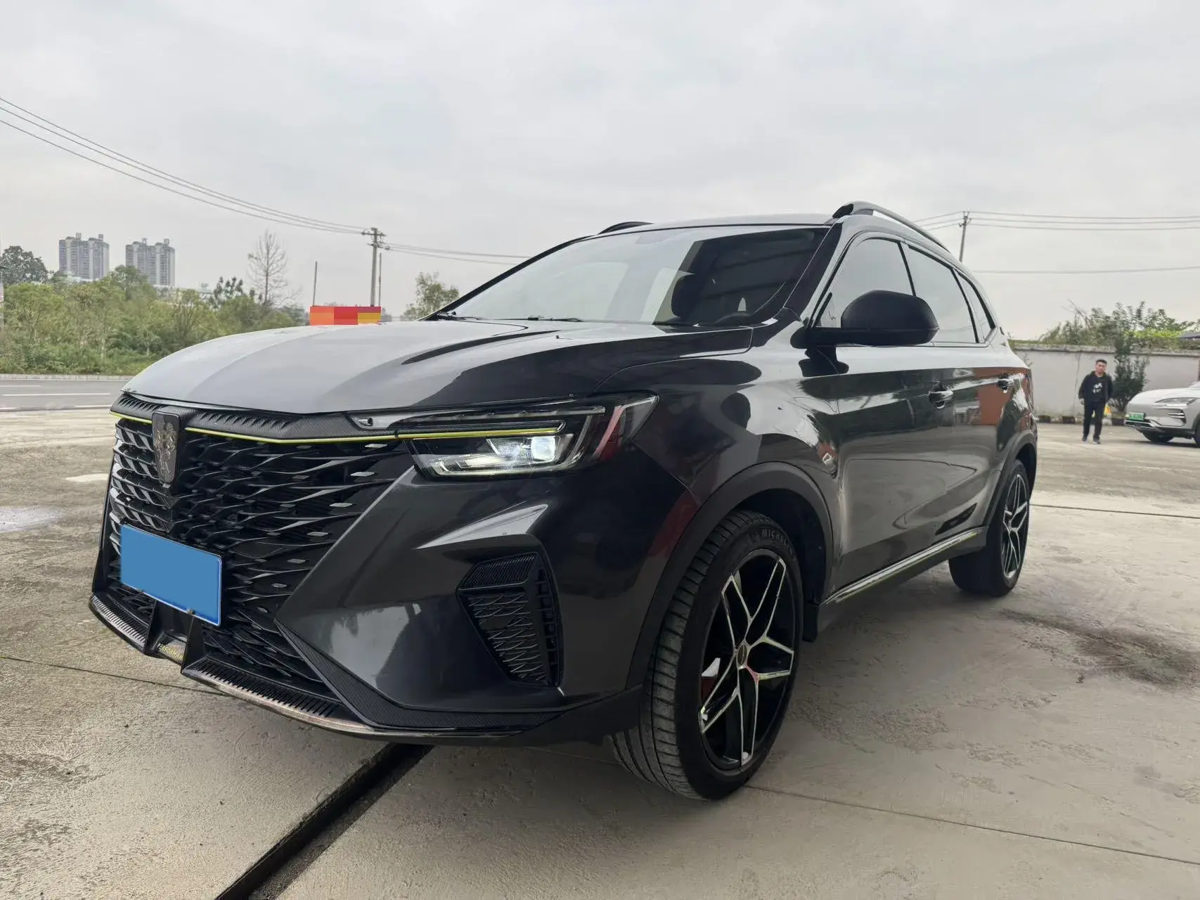 2021 ROEWE RX5 view 1