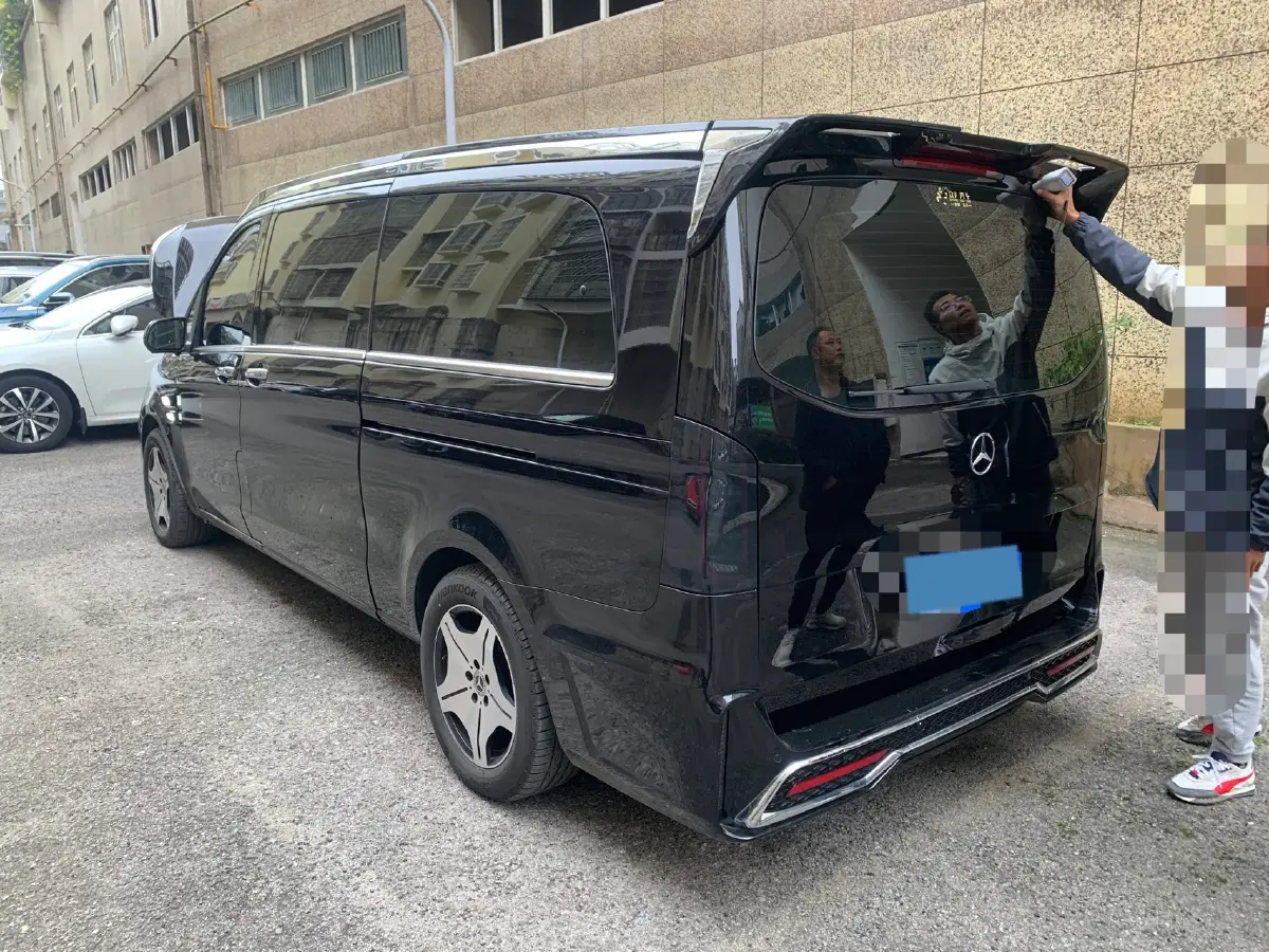 Mercedes-Benz Vito 2023 211HP L4 Coche Usado del Año para