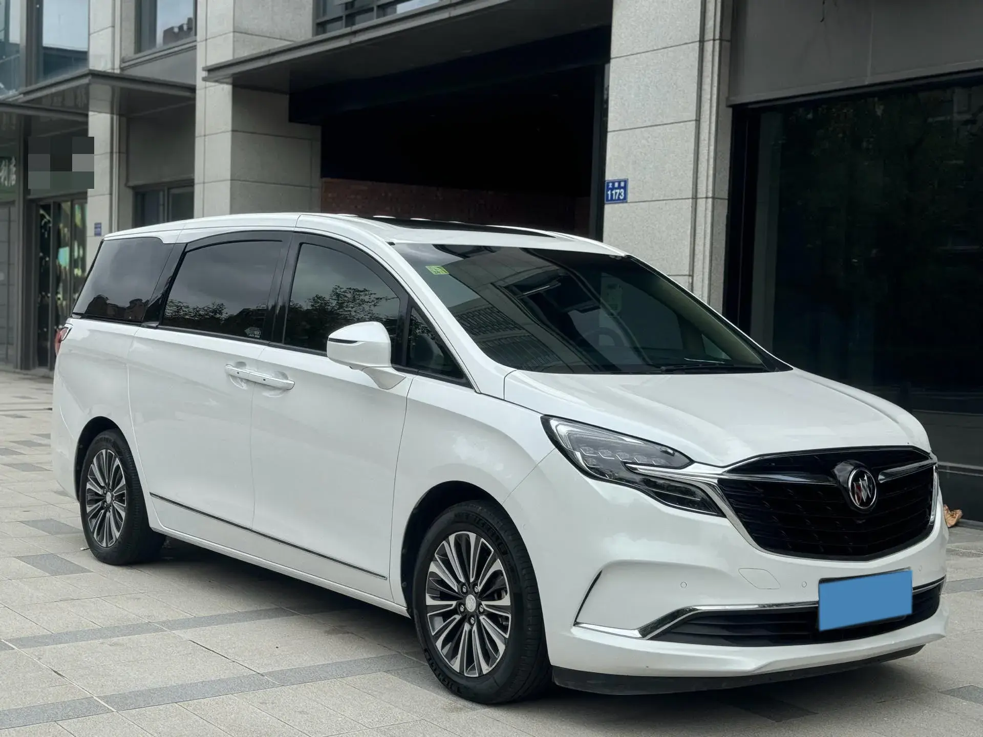 2021 BUICK GL8 thumbnail 3