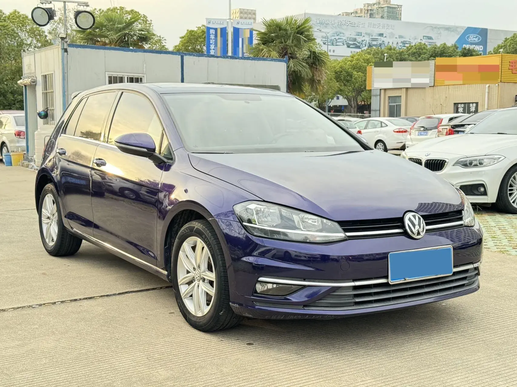 2018 VOLKSWAGEN GOLF thumbnail 3