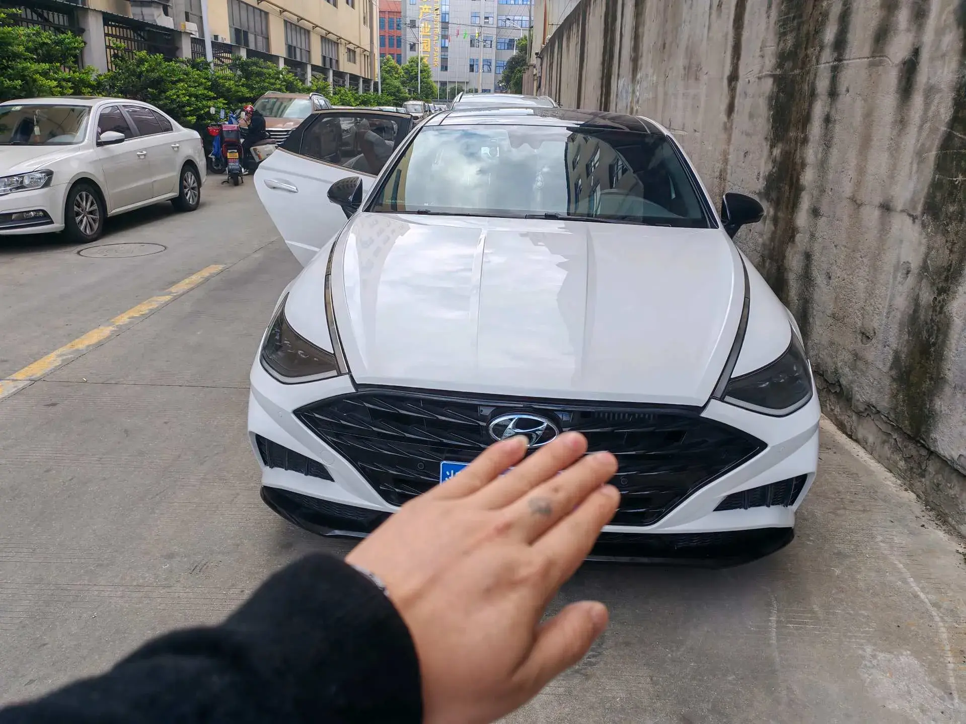2020 HYUNDAI SONATA thumbnail 3