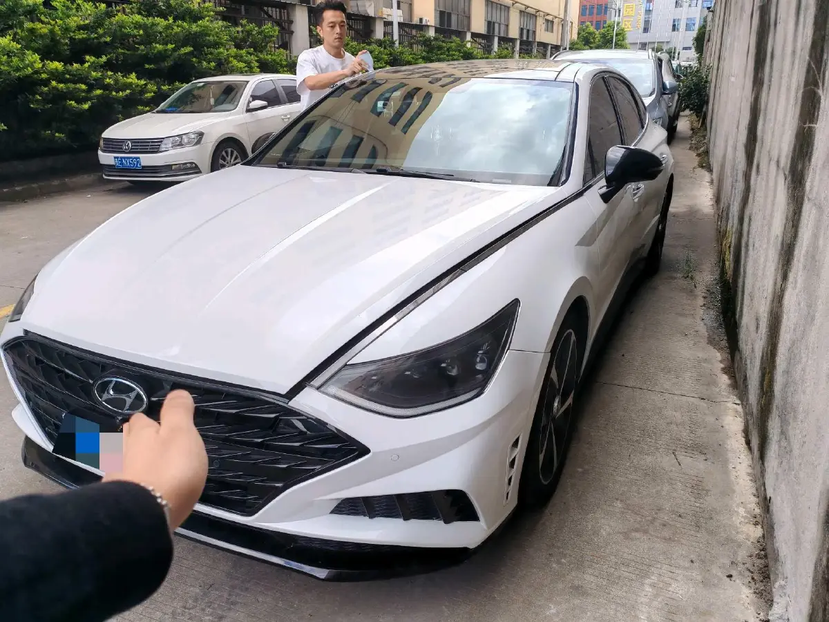 2020 Hyundai Sonata 2.0T 240HP L4 8AT