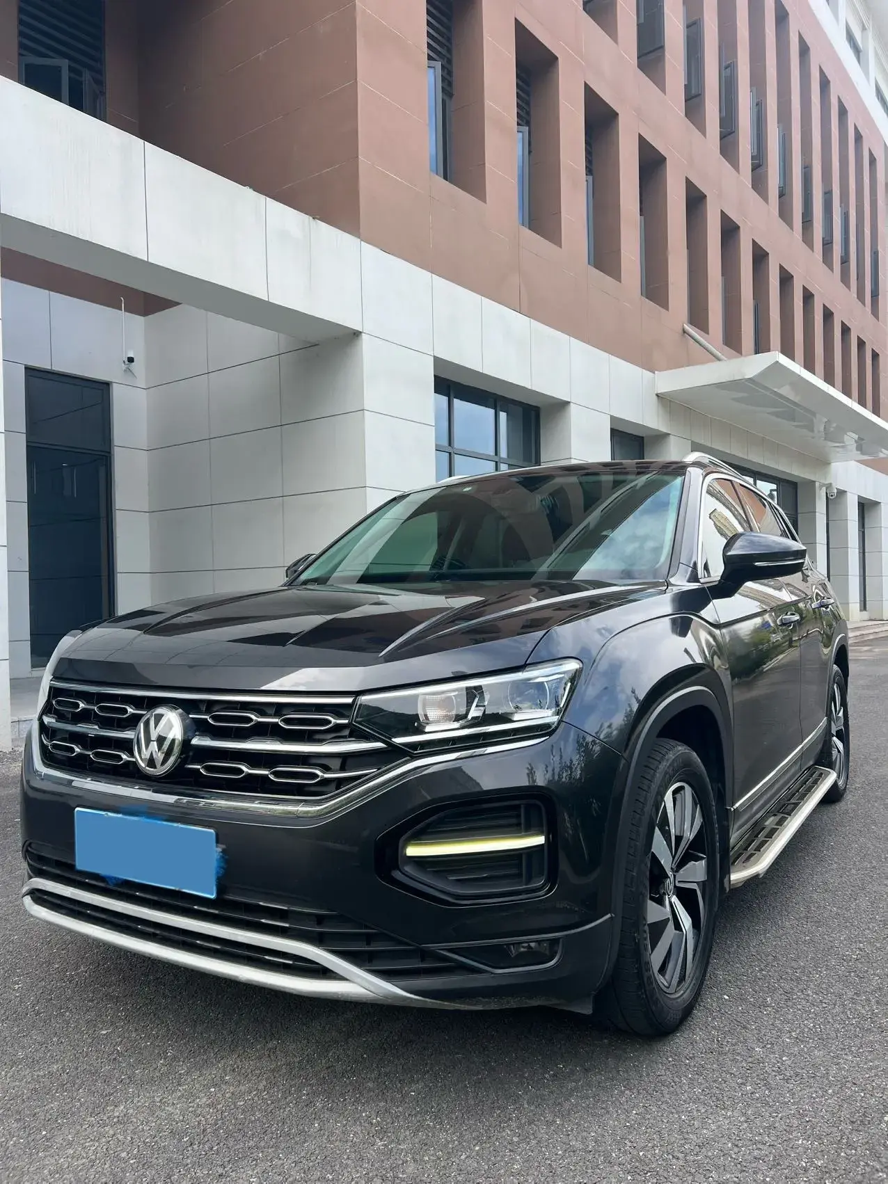 2019 VOLKSWAGEN TAYRON view 1