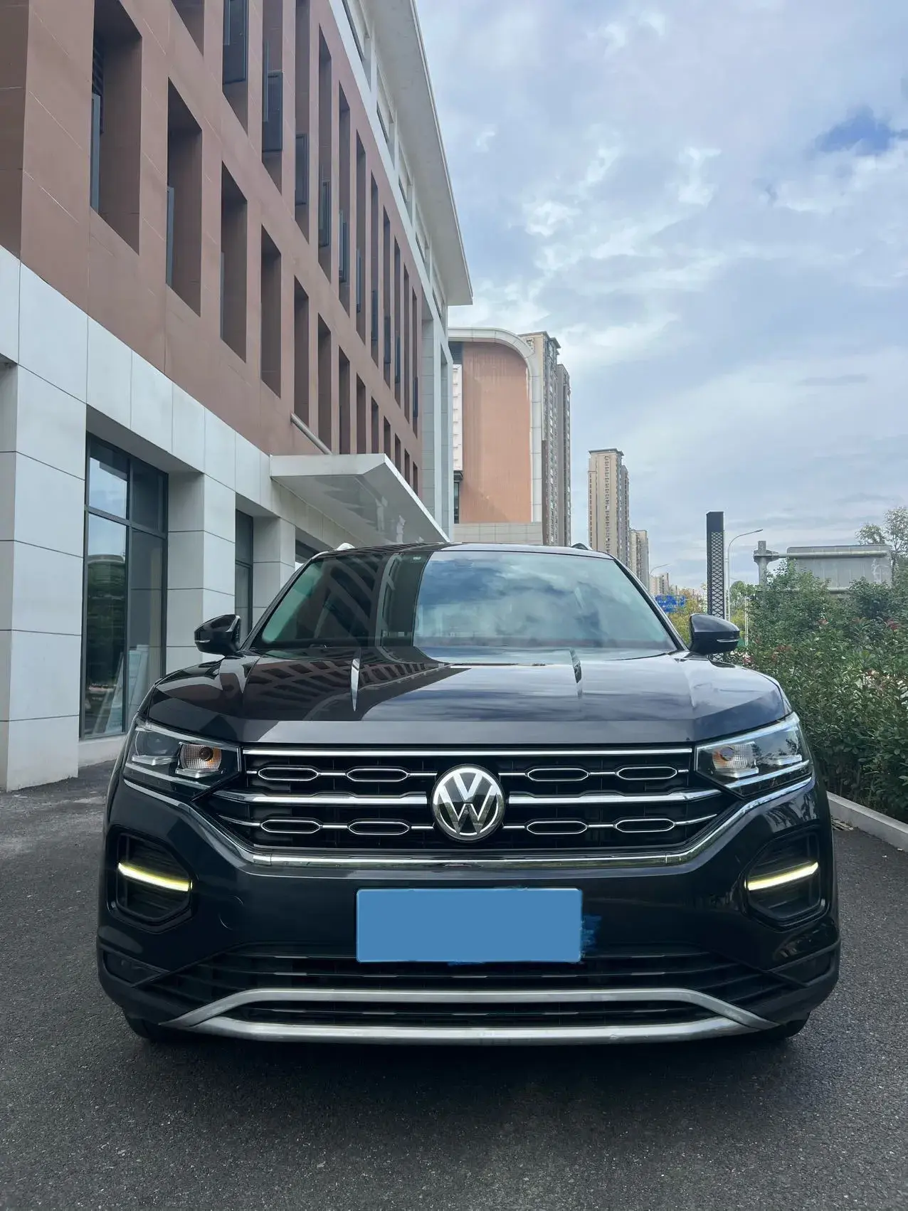 2019 VOLKSWAGEN TAYRON thumbnail 2