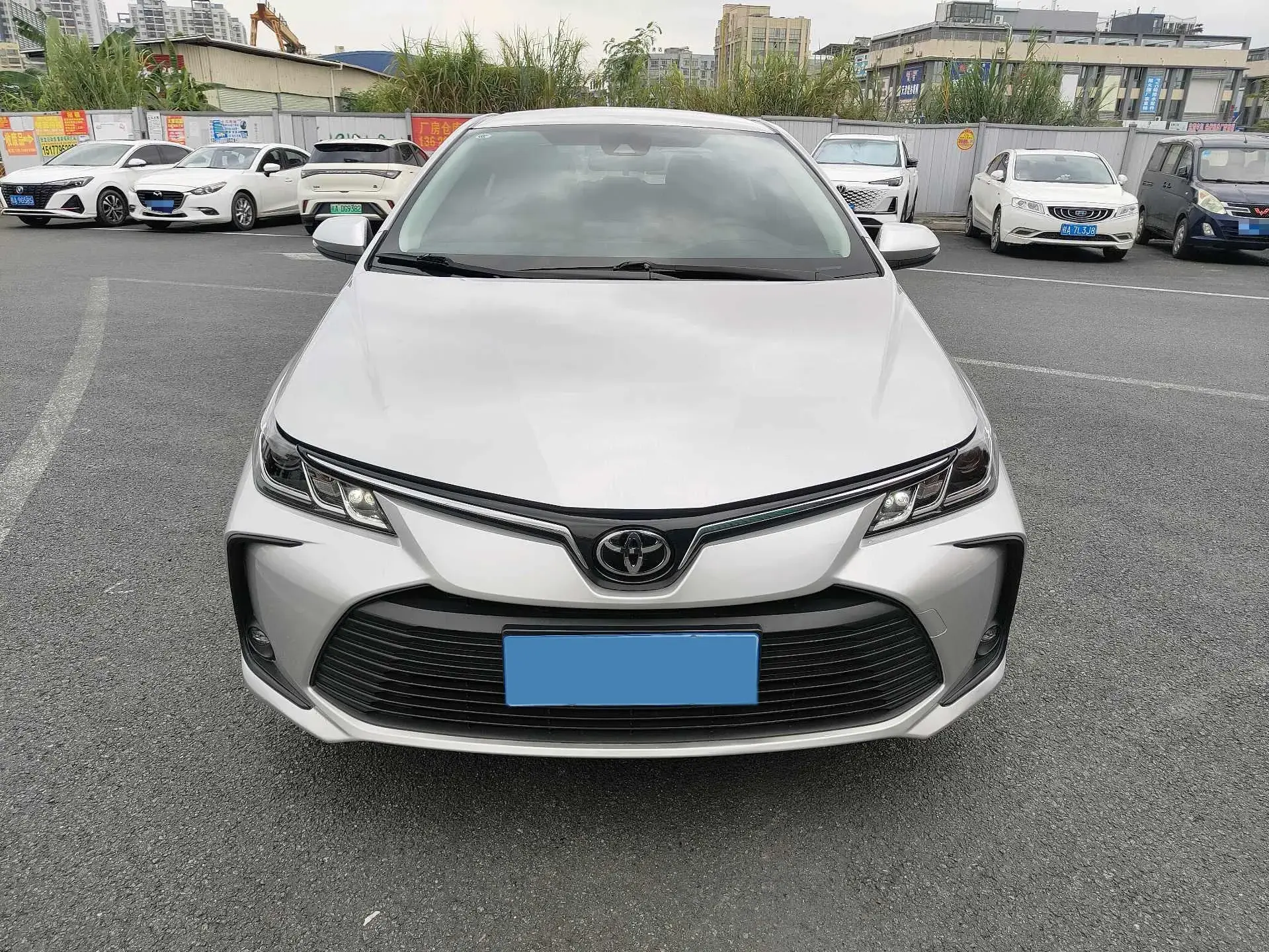 2022 TOYOTA COROLLA thumbnail 2