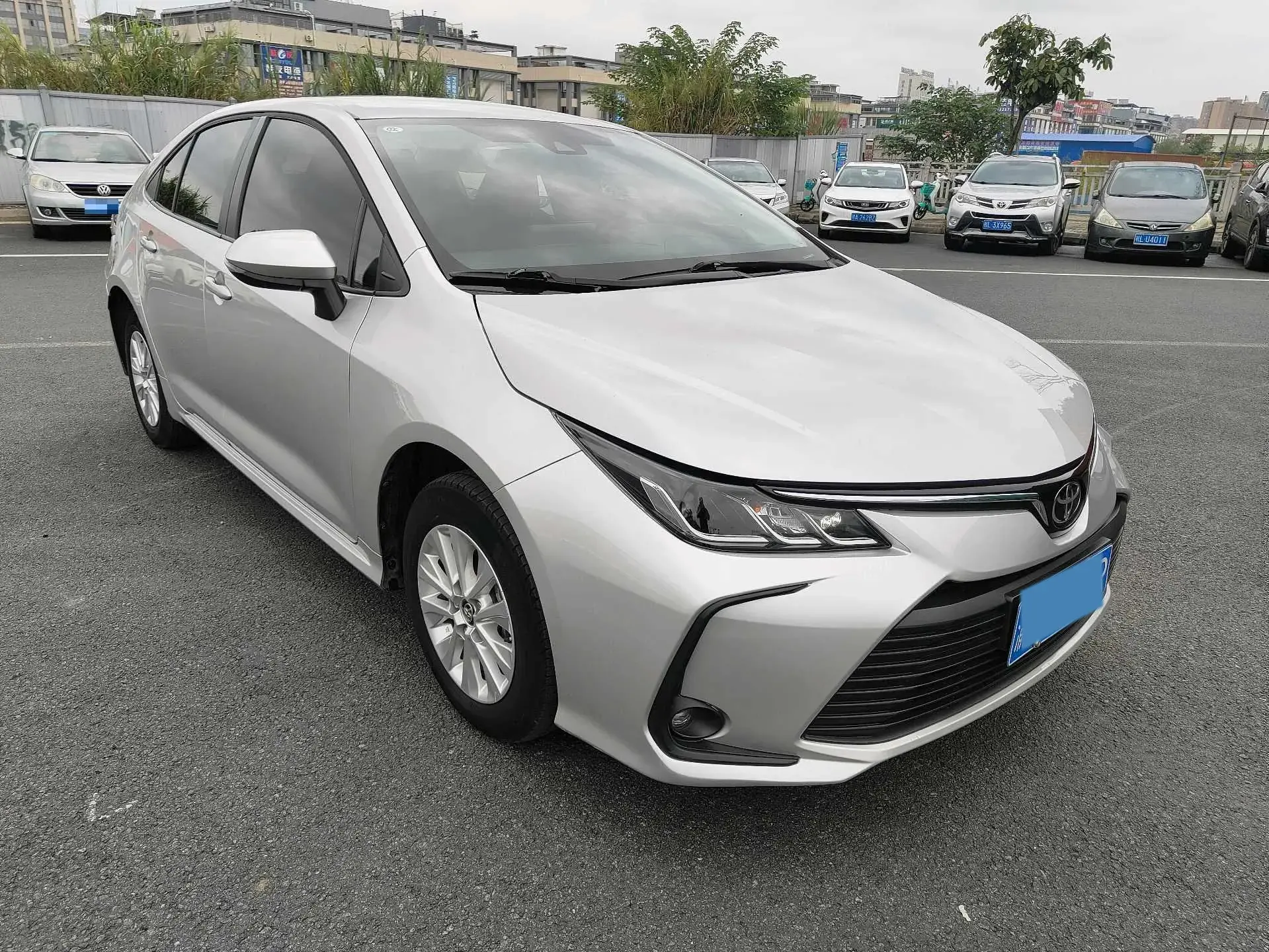 2022 TOYOTA COROLLA thumbnail 3