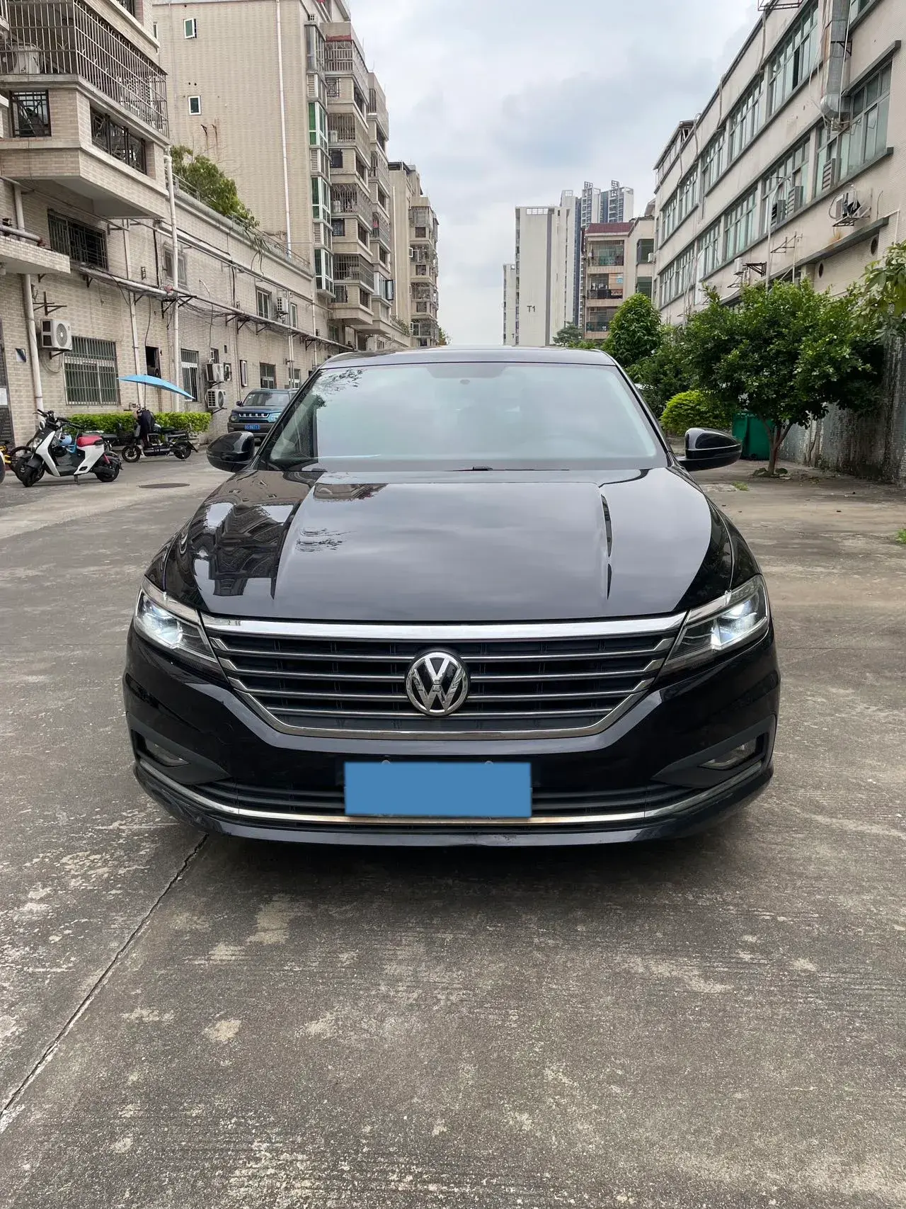 2019 VOLKSWAGEN LAVIDA thumbnail 2