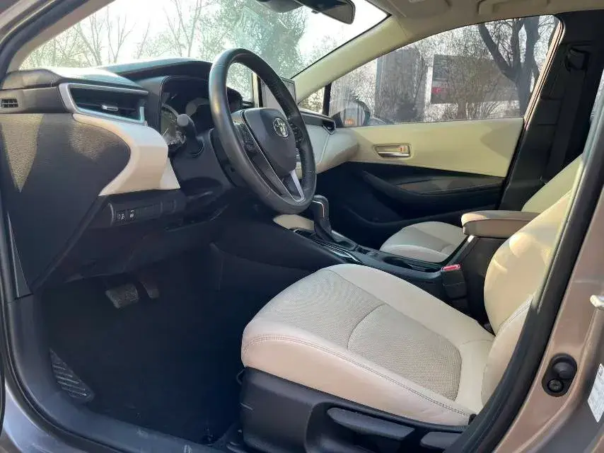 2021 TOYOTA COROLLA thumbnail 4