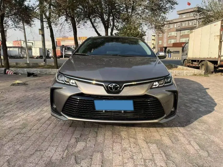 2021 TOYOTA COROLLA thumbnail 2