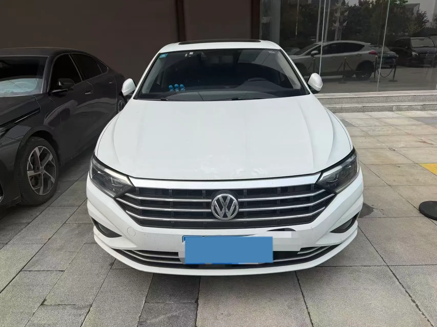 2020 VOLKSWAGEN SAGITAR thumbnail 2