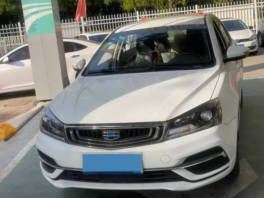 2018 GEELY EMGRAND thumbnail 3
